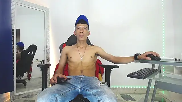 Snapshot of Favel_Gomez7 chatting on January 2025 12:45:02 PM Favel Gomez7 online show from January 2025 12:45:02 PM