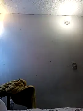 Snapshot of Queenjenn__ chatting on February 2025 03:52:02 PM Queenjenn   online show from February 2025 03:52:02 PM