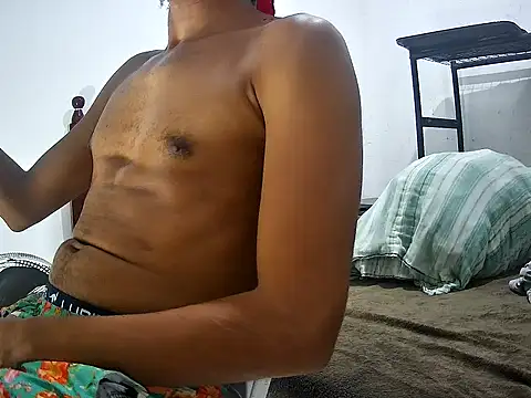 SkinnyLatinMan online show from November 2025 02:13:01 AM