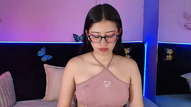 Anastasia Whitee online show from April 2026 02:04:02 PM