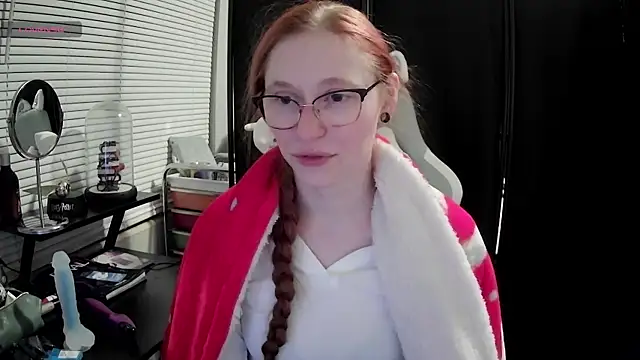 LilyFoxxx online show from February 2025 04:23:02 AM