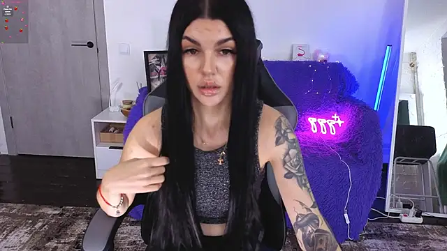 Tiffany lab online show from November 2025 09:22:01 AM