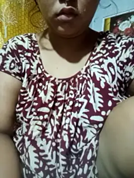 Snapshot of Super-Couple chatting on May 2026 03:25:02 AM Super-Couple online show from May 2026 03:25:02 AM