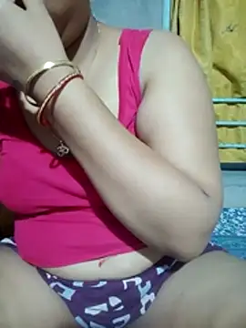 Snapshot of Super-Couple chatting on May 2026 04:36:01 PM Super-Couple online show from May 2026 04:36:01 PM
