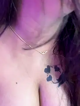 wildestcouplee online show from December 2025 05:33:02 PM