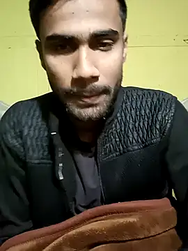 Snapshot of Skinny_Bigass_23 chatting on January 2025 03:39:02 AM Skinny Bigass 23 online show from January 2025 03:39:02 AM