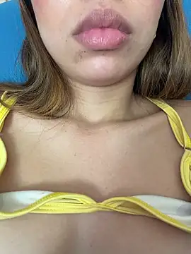 Snapshot of Aaliyah_Salma chatting on July 2026 06:59:02 AM Aaliyah Salma online show from July 2026 06:59:02 AM