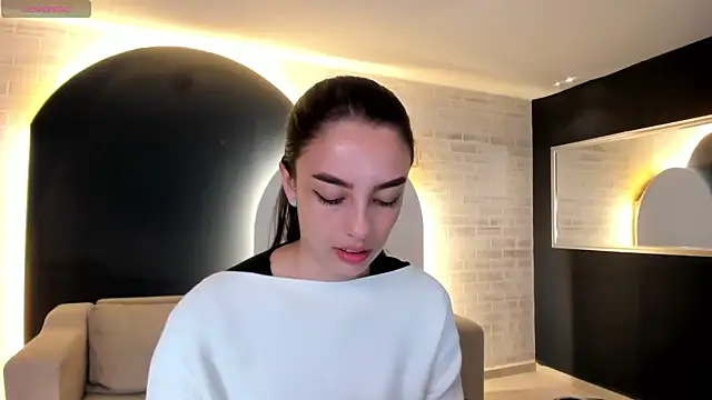 KaiaFerreira online show from February 2026 06:06:01 PM