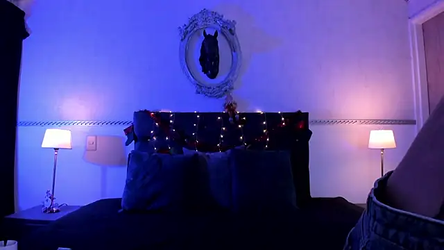 RomeroMoon online show from December 2024 01:06:01 PM