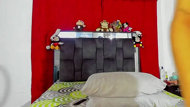 Snapshot of chloe_vasquez710 chatting on January 2025 11:08:01 PM chloe vasquez710 online show from January 2025 11:08:01 PM