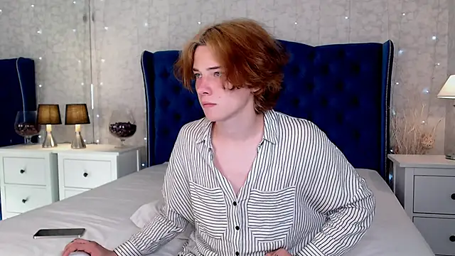 Snapshot of iwillfall chatting on September 2025 09:48:01 PM iwillfall online show from September 2025 09:48:01 PM
