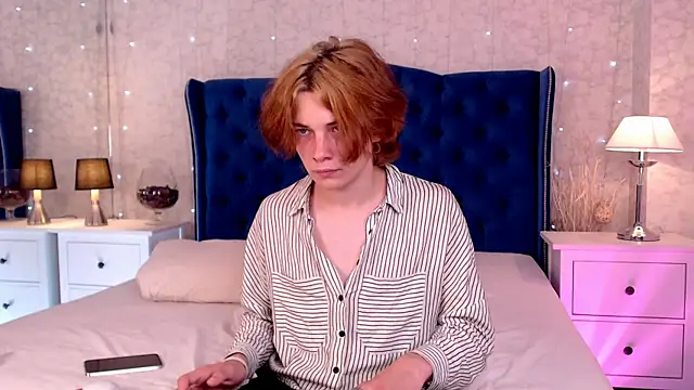 Snapshot of iwillfall chatting on September 2025 09:27:01 PM iwillfall online show from September 2025 09:27:01 PM