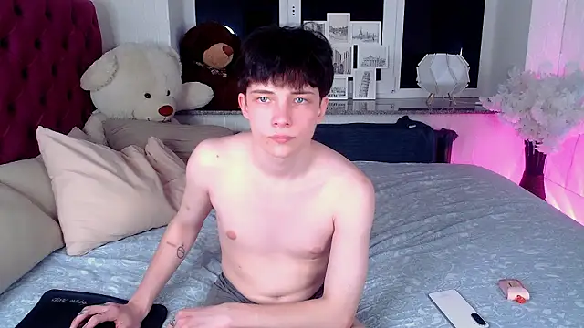 iwillfall online show from March 2026 05:11:01 AM