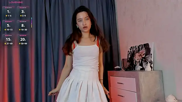 Snapshot of EmeliaReaper chatting on September 2025 05:02:02 PM EmeliaReaper online show from September 2025 05:02:02 PM