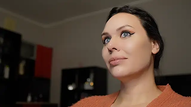 MollyCheiz online show from December 2024 02:04:01 AM