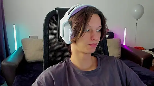 Ostin meow online show from January 2026 09:24:02 AM