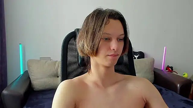 Ostin meow online show from March 2026 06:41:02 AM