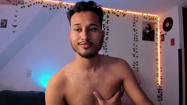 Raf brunette online show from February 2025 12:04:02 PM