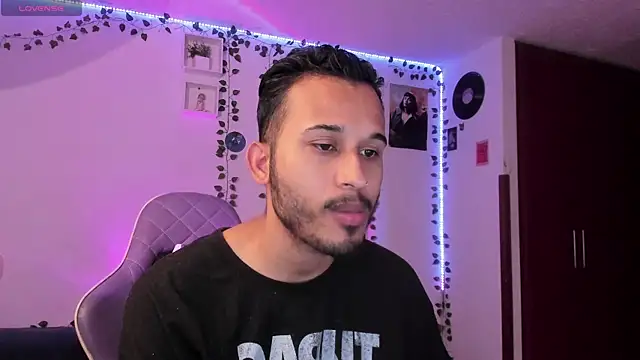 Raf brunette online show from March 2025 11:42:02 AM