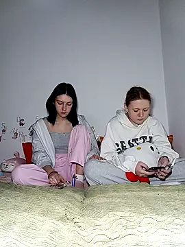 ella grays online show from March 2026 09:08:01 PM