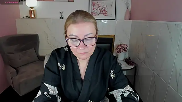 AlexandraKind online show from January 2025 12:17:02 AM