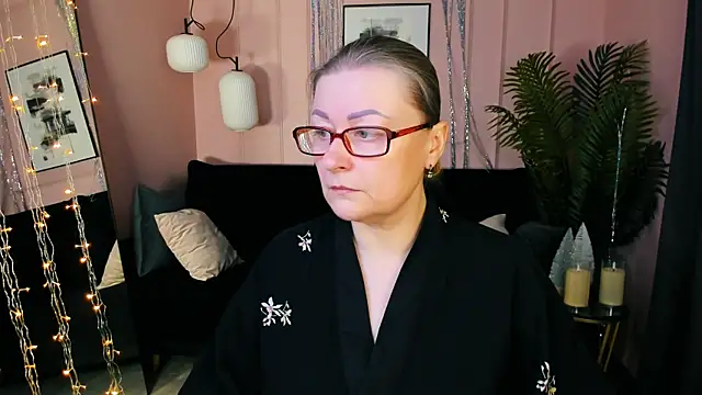 AlexandraKind online show from January 2026 01:35:02 PM