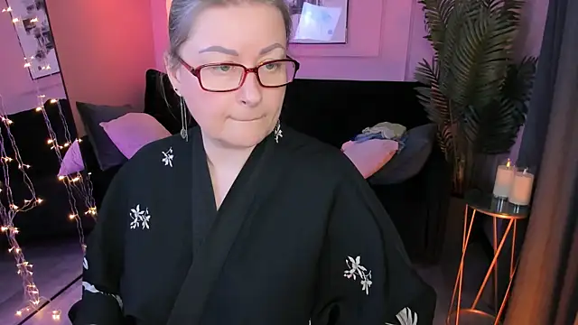 AlexandraKind online show from February 2026 09:41:01 PM