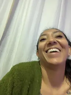 Snapshot of milavalois chatting on August 2026 12:32:02 AM milavalois online show from August 2026 12:32:02 AM