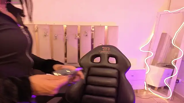 Snapshot of Andy_tay1 chatting on September 2025 02:59:02 AM Andy tay1 online show from September 2025 02:59:02 AM