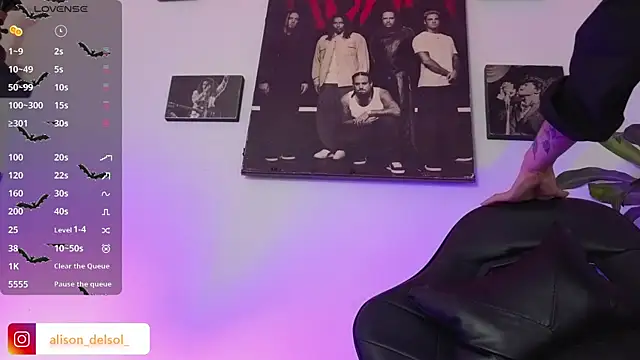 Alisson Wynter online show from December 2025 03:23:02 AM