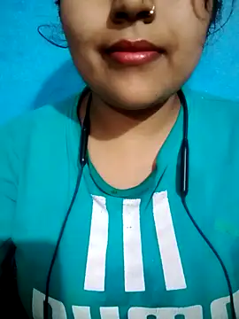 Love-Veronica online show from March 2026 11:15:02 AM