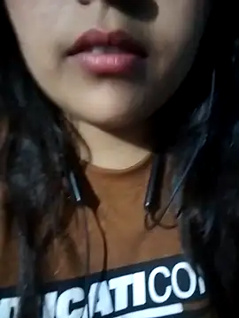 Love-Veronica online show from March 2026 05:50:01 PM