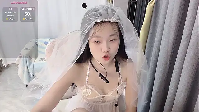 Lena-yyds online show from November 2025 05:03:02 PM