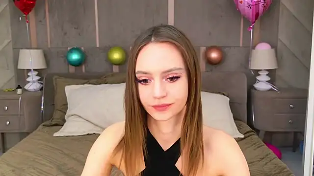 Snapshot of RebeccaMartons chatting on February 2025 06:42:02 AM RebeccaMartons online show from February 2025 06:42:02 AM