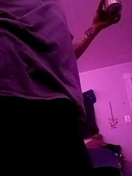 ChuckyyDee online show from February 2026 01:00:02 AM