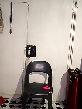 curvyloneah75 online show from November 2025 04:21:01 AM