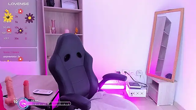 Evangeline johns online show from October 2025 08:47:01 PM