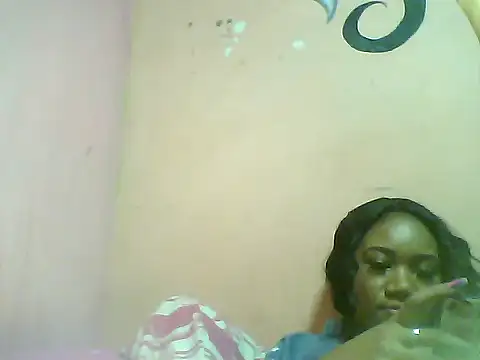 Snapshot of Fariana01 chatting on January 2025 01:21:01 AM Fariana01 online show from January 2025 01:21:01 AM