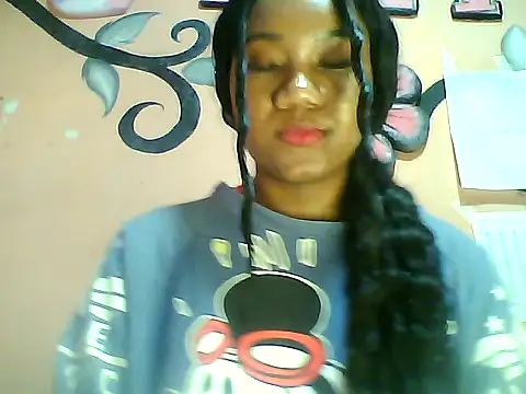 Snapshot of Fariana01 chatting on February 2025 03:13:01 AM Fariana01 online show from February 2025 03:13:01 AM