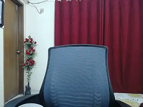 taisina online show from February 2025 08:42:02 PM