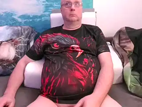 Manfred1012 online show from January 2025 05:56:01 PM