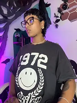 LollaByer online show from October 2025 09:11:01 PM