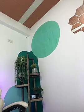 LollaByer online show from November 2025 09:02:01 PM