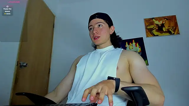 AngelBennet  online show from February 2026 11:19:01 PM