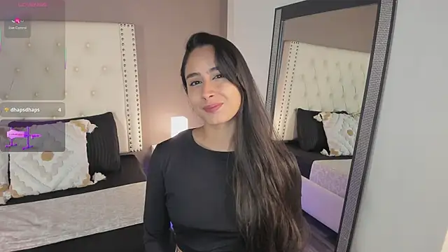 Julia Martinez  online show from July 2026 11:41:02 AM