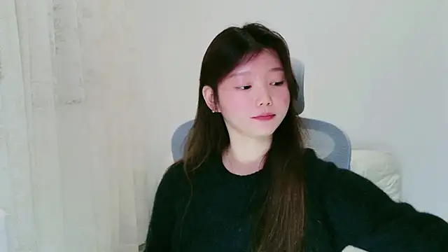 yangyang-1115 online show from November 2025 04:45:02 AM