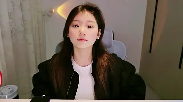 yangyang-1115 online show from December 2025 04:43:02 AM