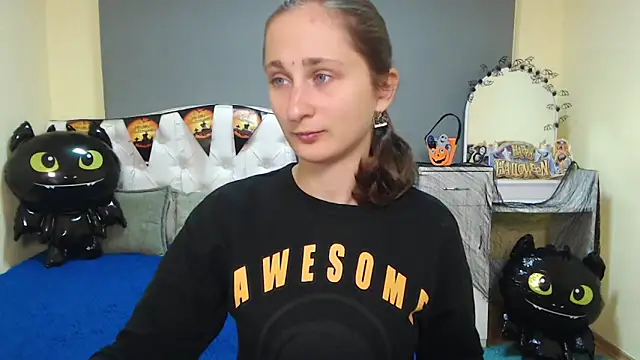 MichelLeee online show from October 2025 11:11:02 AM