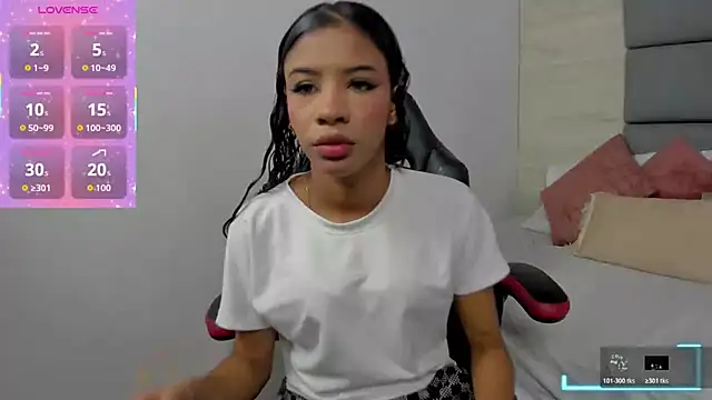 AshleyHill2 online show from October 2025 03:25:01 AM