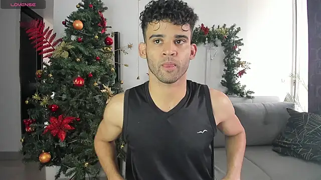 Snapshot of andrewChris_ chatting on December 2024 04:04:01 PM andrewChris  online show from December 2024 04:04:01 PM